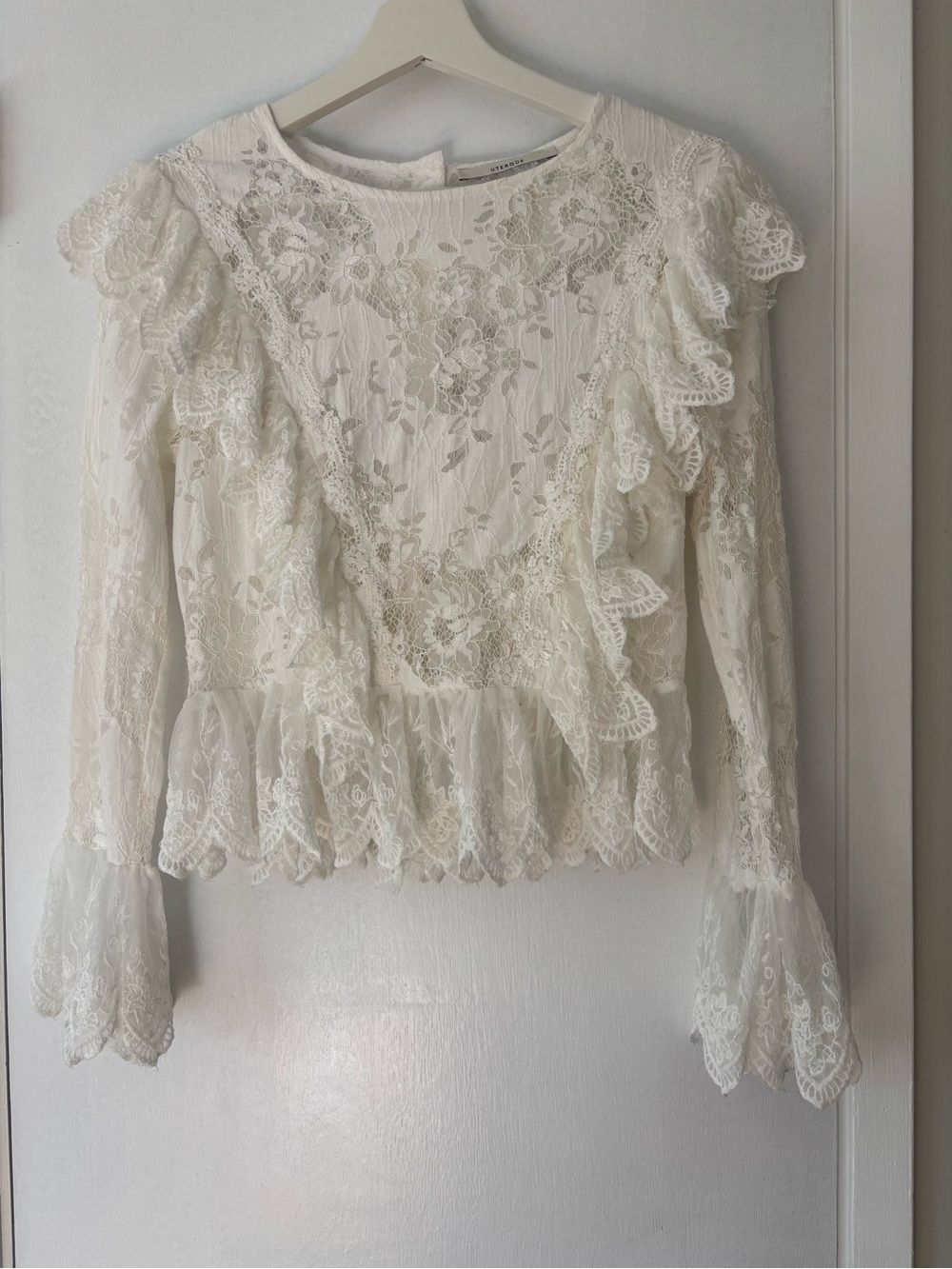 Uterque Ivory Embroidered Lace Ruffle Cropped Top XS Cottagecore Romantic